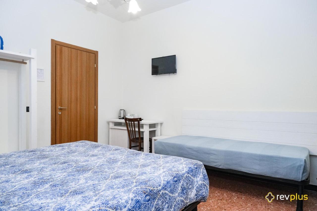 Lia Rooms 3 Специя Экстерьер фото